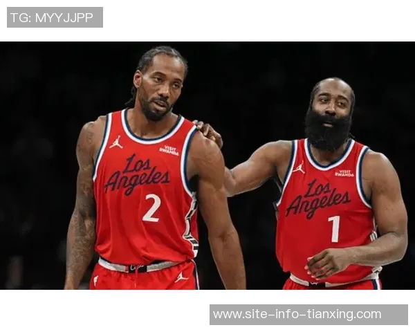 哈登谈与伦纳德的关系：我们是冷静团结的球员，情绪稳定不易动摇