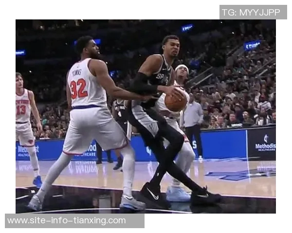 文班亚马左膝轻微过度伸展初步检查结果显示无重大损伤