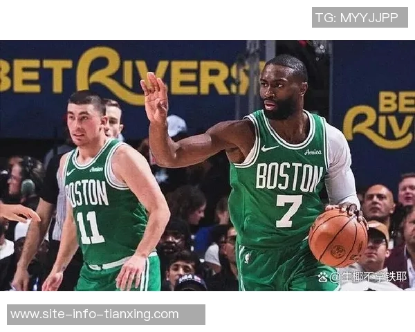 凯尔特人开季遭遇三连败杰伦布朗表现抢眼场均近30分